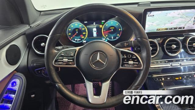 Mercedes-Benz GLC-Class 2021 — ფოტო 13/20