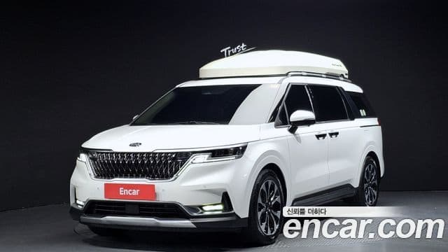 Kia Carnival 2021 — Фото 1/20