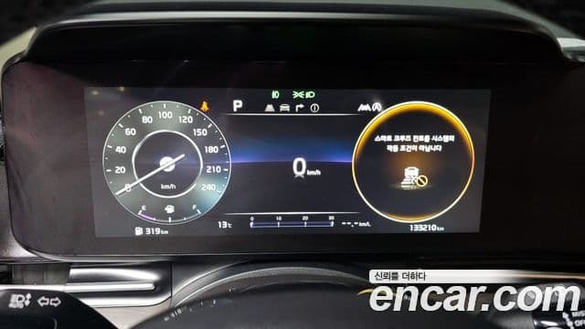 Kia Carnival 2021 — Фото 8/20