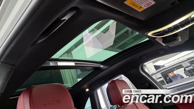 Porsche Macan 2018 — Photo 20/28