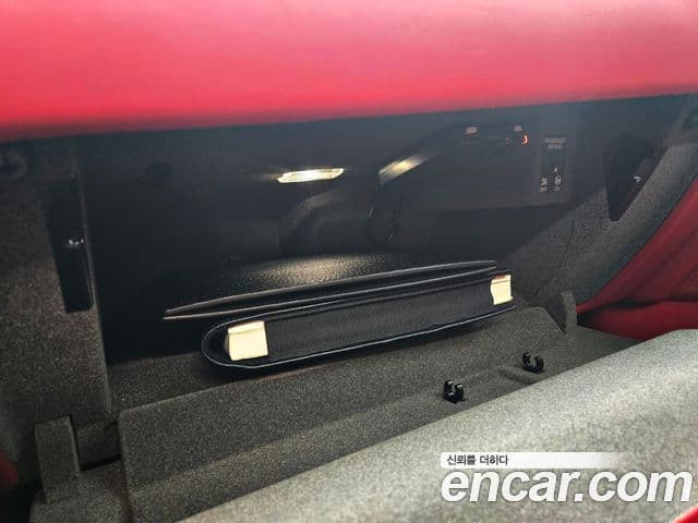 Porsche Macan 2018 — Photo 13/28