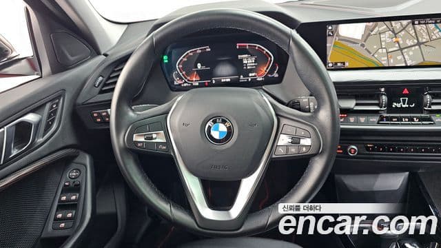 BMW 1 Series 2020 — ფოტო 13/20