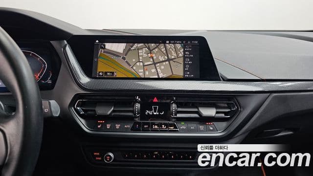 BMW 1 Series 2020 — ფოტო 14/20