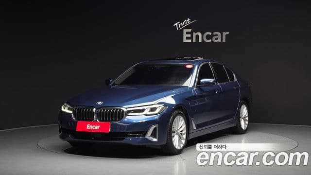 BMW 5 Series 2020 — ფოტო 1/20