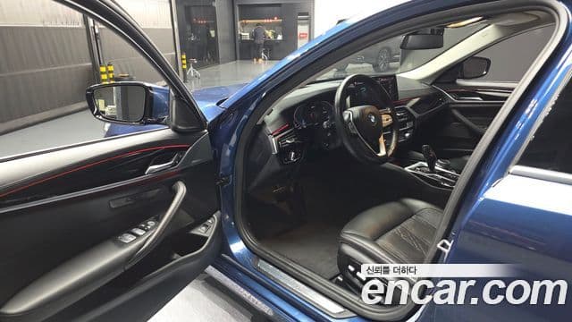 BMW 5 Series 2020 — ფოტო 10/20