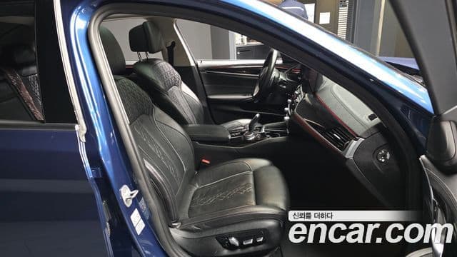 BMW 5 Series 2020 — ფოტო 11/20