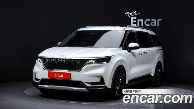 Kia Carnival 2022 — ფოტო 1/20