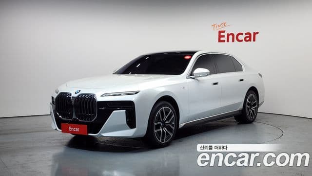 BMW 7 Series 2024 — ფოტო 1/20