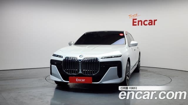 BMW 7 Series 2024 — ფოტო 3/20