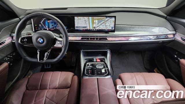 BMW 7 Series 2024 — ფოტო 7/20
