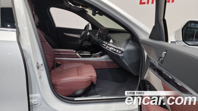 BMW 7 Series 2024 — ფოტო 11/20