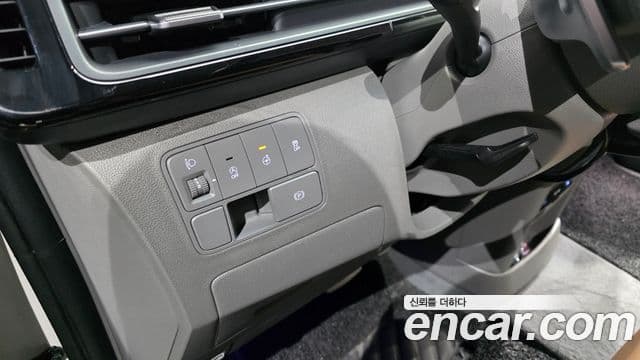 Hyundai Staria 2022 — Фото 13/20