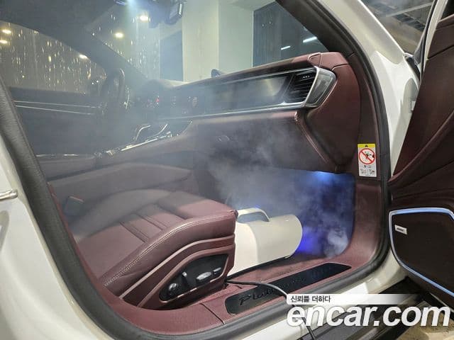 Porsche Panamera 2022 — Photo 5/20