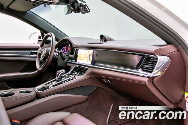 Porsche Panamera 2022 — Photo 14/20