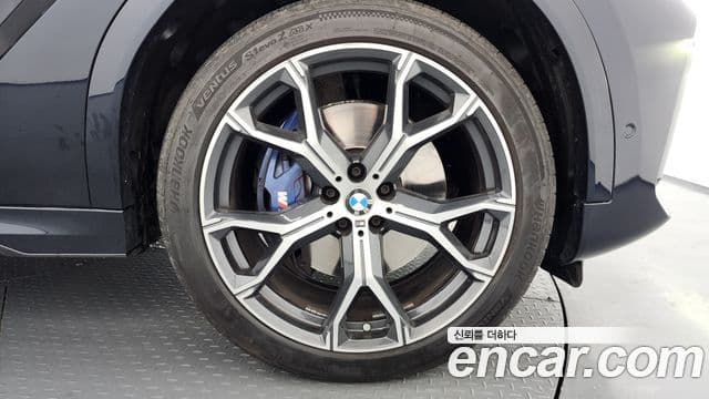 BMW X6 2021 — Photo 1/20