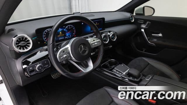 Mercedes-Benz A-Class 2021 — Şəkil 12/20
