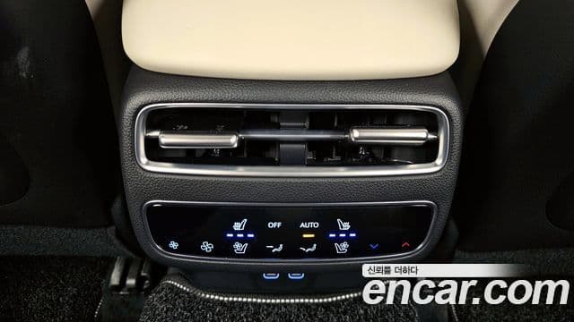Genesis GV70 2024 — Şəkil 18/20