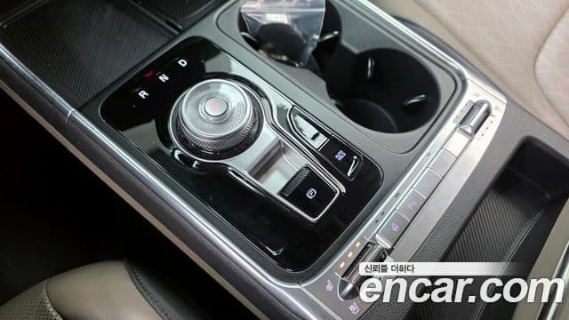 Kia Carnival 2024 — ფოტო 9/20