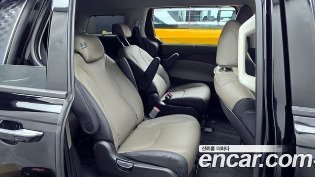 Kia Carnival 2024 — ფოტო 12/20