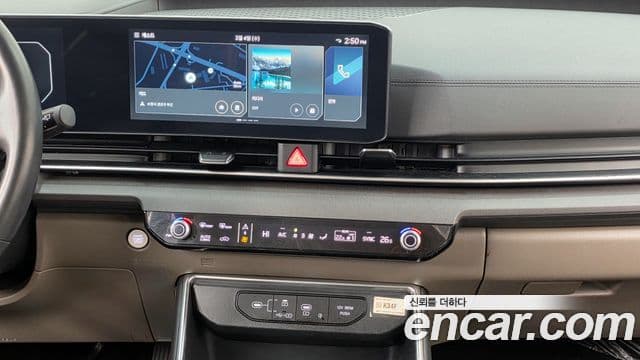 Kia Carnival 2024 — ფოტო 14/20