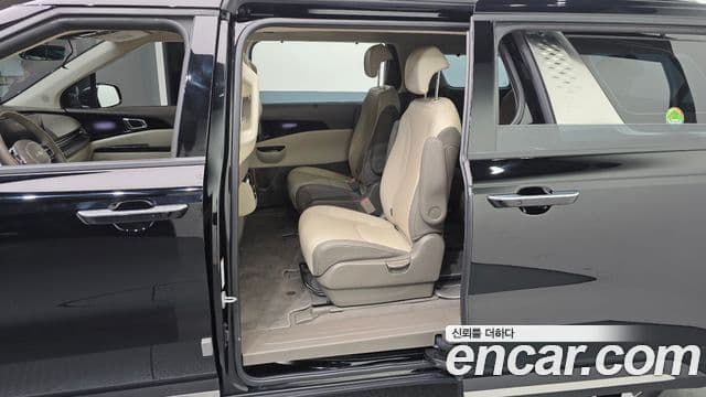 Kia Carnival 2022 — ფოტო 11/20