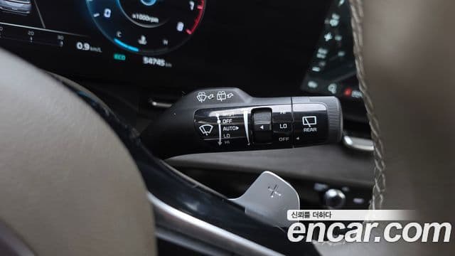 Kia Carnival 2022 — ფოტო 16/20