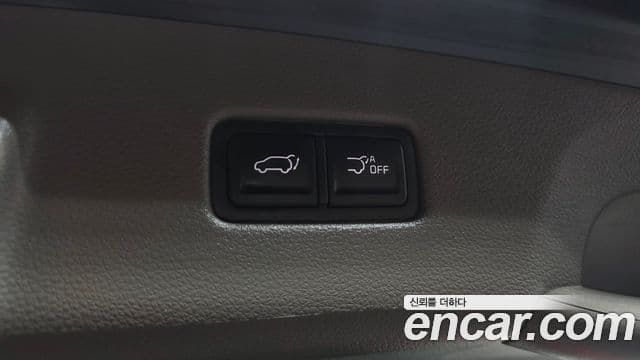 Kia Carnival 2022 — ფოტო 20/20