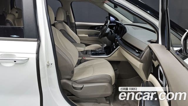 Kia Carnival 2020 — Фото 11/20
