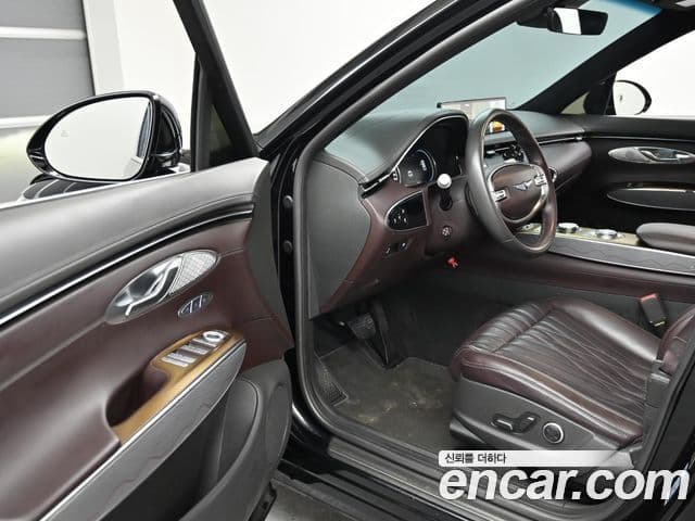 Genesis GV70 2021 — Şəkil 10/19