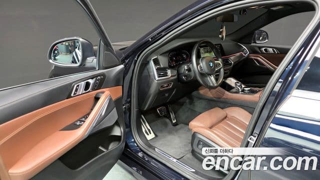BMW X6 2022 — Фото 10/20