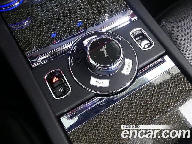 Rolls-Royce Dawn 2020 — ფოტო 13/20