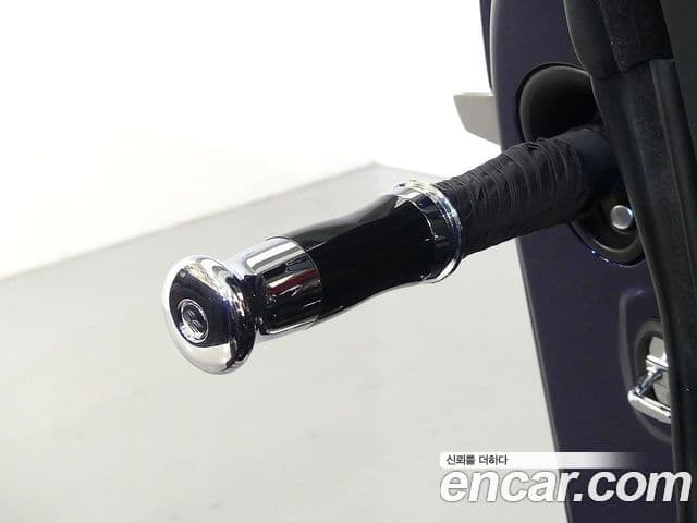 Rolls-Royce Dawn 2020 — ფოტო 17/20