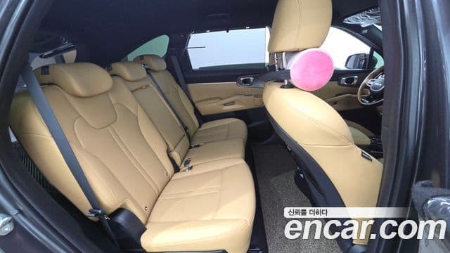 Kia Sorento 2023 — Şəkil 12/20