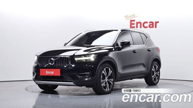 Volvo XC40 2021 — ფოტო 20/20