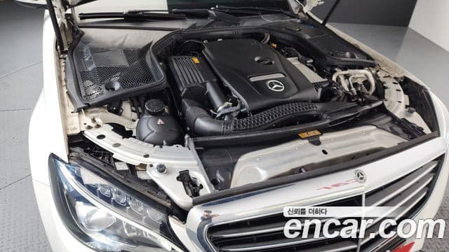 Mercedes-Benz C-Class 2018 — фото 6 из 20