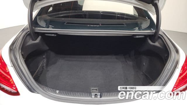 Mercedes-Benz C-Class 2018 — фото 20 из 20