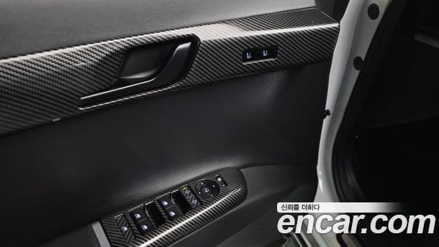 Hyundai Grandeur Hybrid 2024 — Photo 16/20
