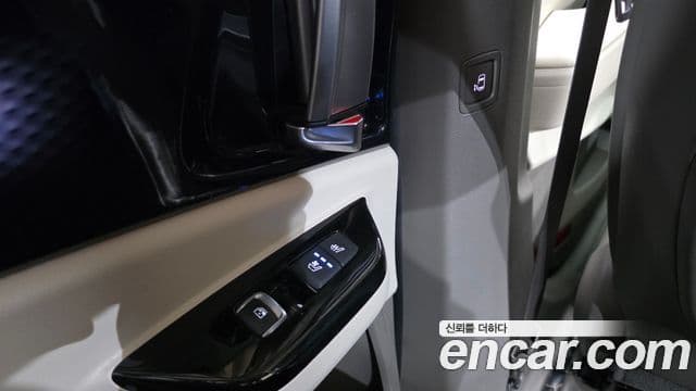 Kia Carnival 2021 — Şəkil 18/20