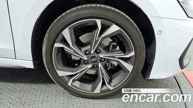 Audi A3 2025 — ფოტო 5/20
