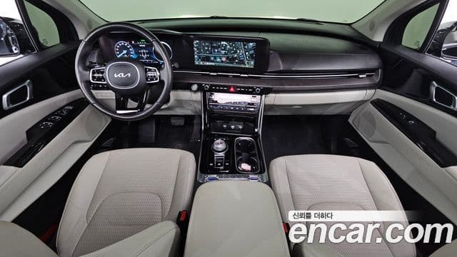 Kia Carnival 2022 — фото 6 из 20