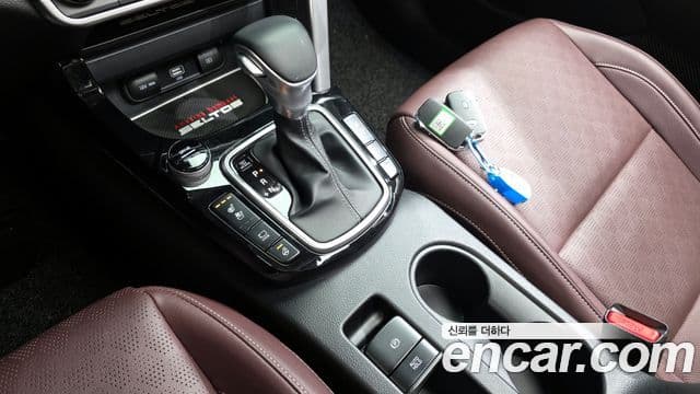 Kia Seltos 2019 — ფოტო 9/20