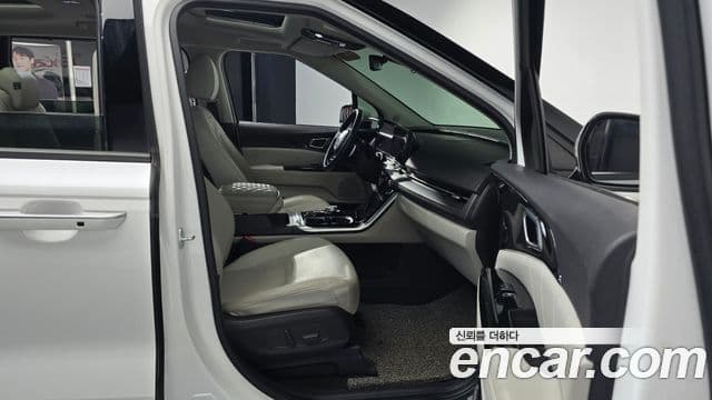 Kia Carnival 2021 — Şəkil 11/20