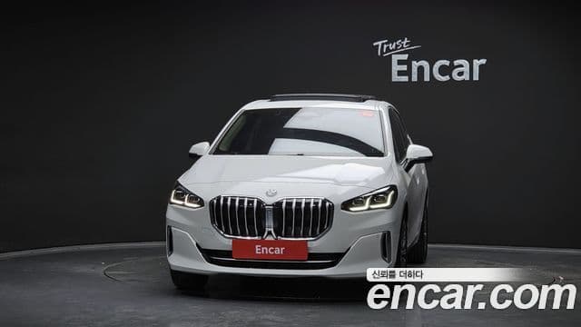 BMW 2 Series Active Tourer 2023 — Photo 14/20