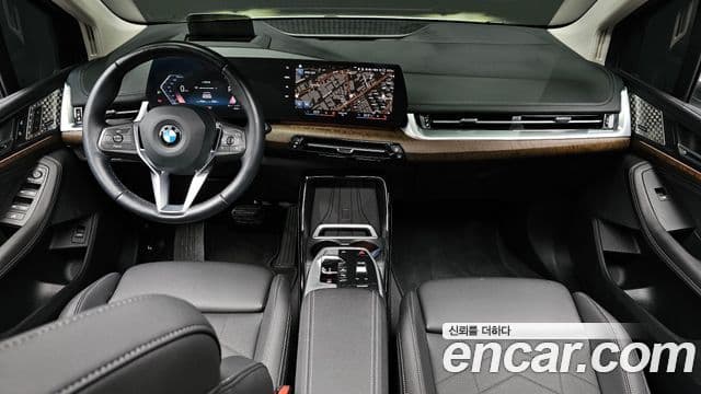 BMW 2 Series Active Tourer 2023 — Photo 2/20