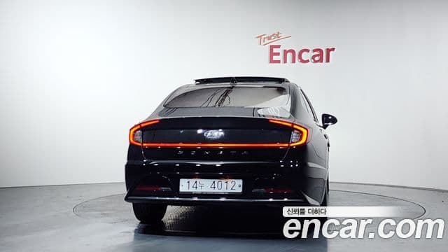 Hyundai Sonata Hybrid 2019 — Şəkil 1/20