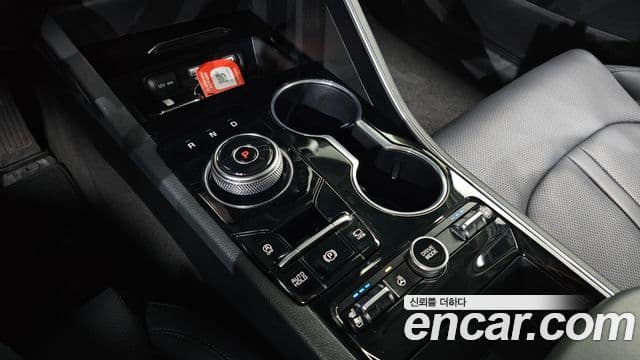 Kia K5 2021 — ფოტო 9/20