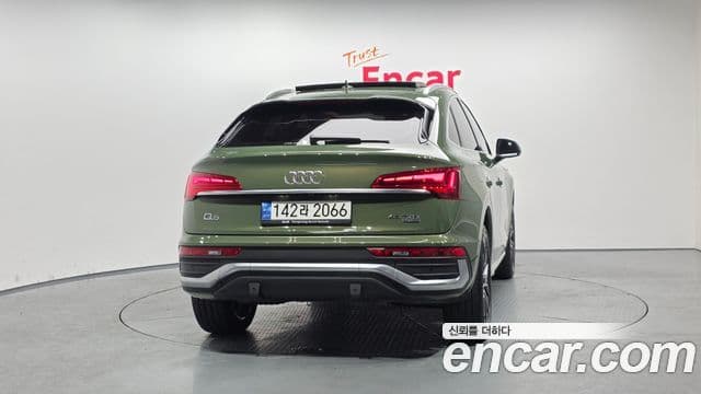 Audi Q5 2022 — Şəkil 4/20
