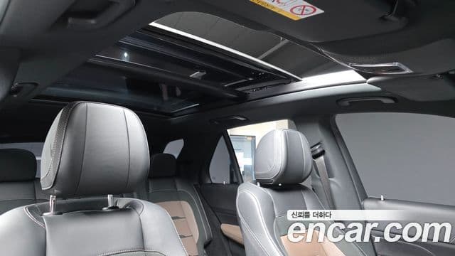 Mercedes-Benz GLE-Class 2023 — Фото 18/20