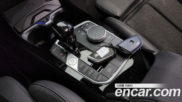 BMW 1 Series 2023 — ფოტო 9/20