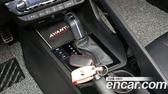 Hyundai Avante 2022 — Şəkil 8/20